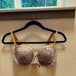 Victoria’s Secret balconette bra